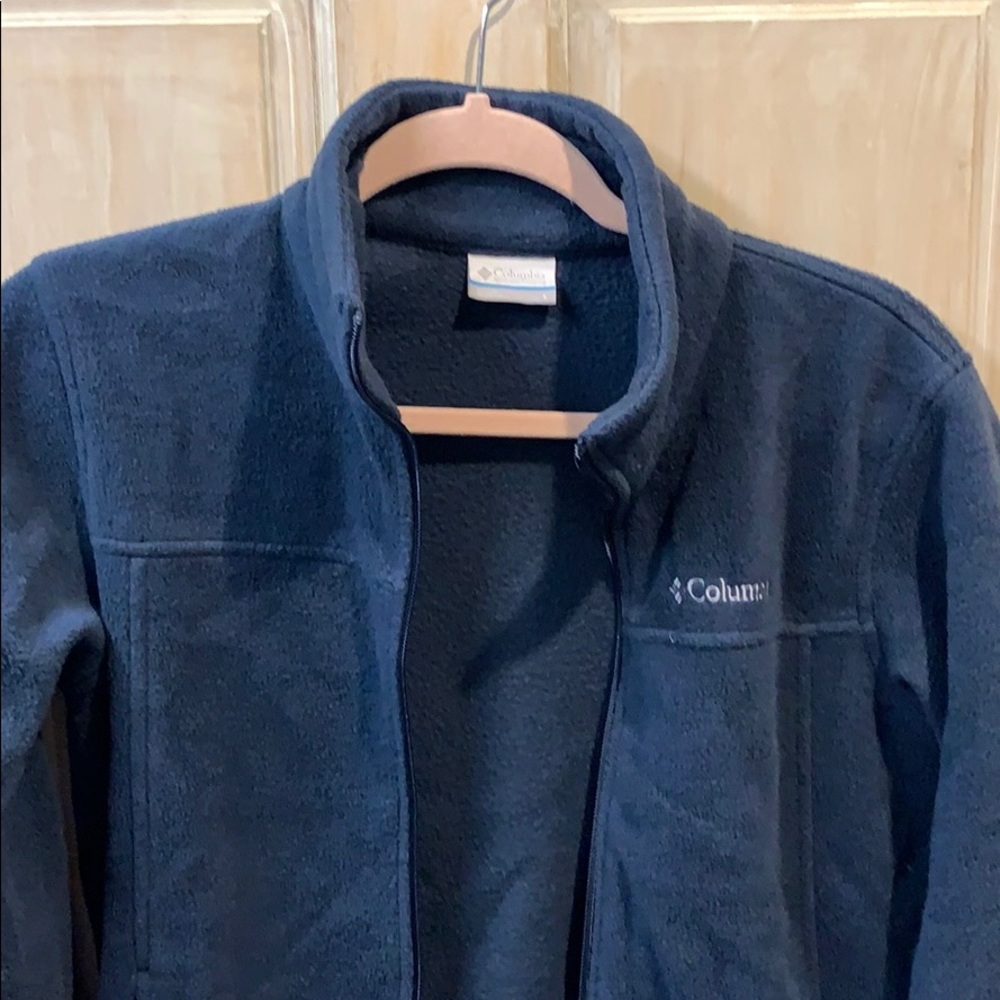 Columbia sweater